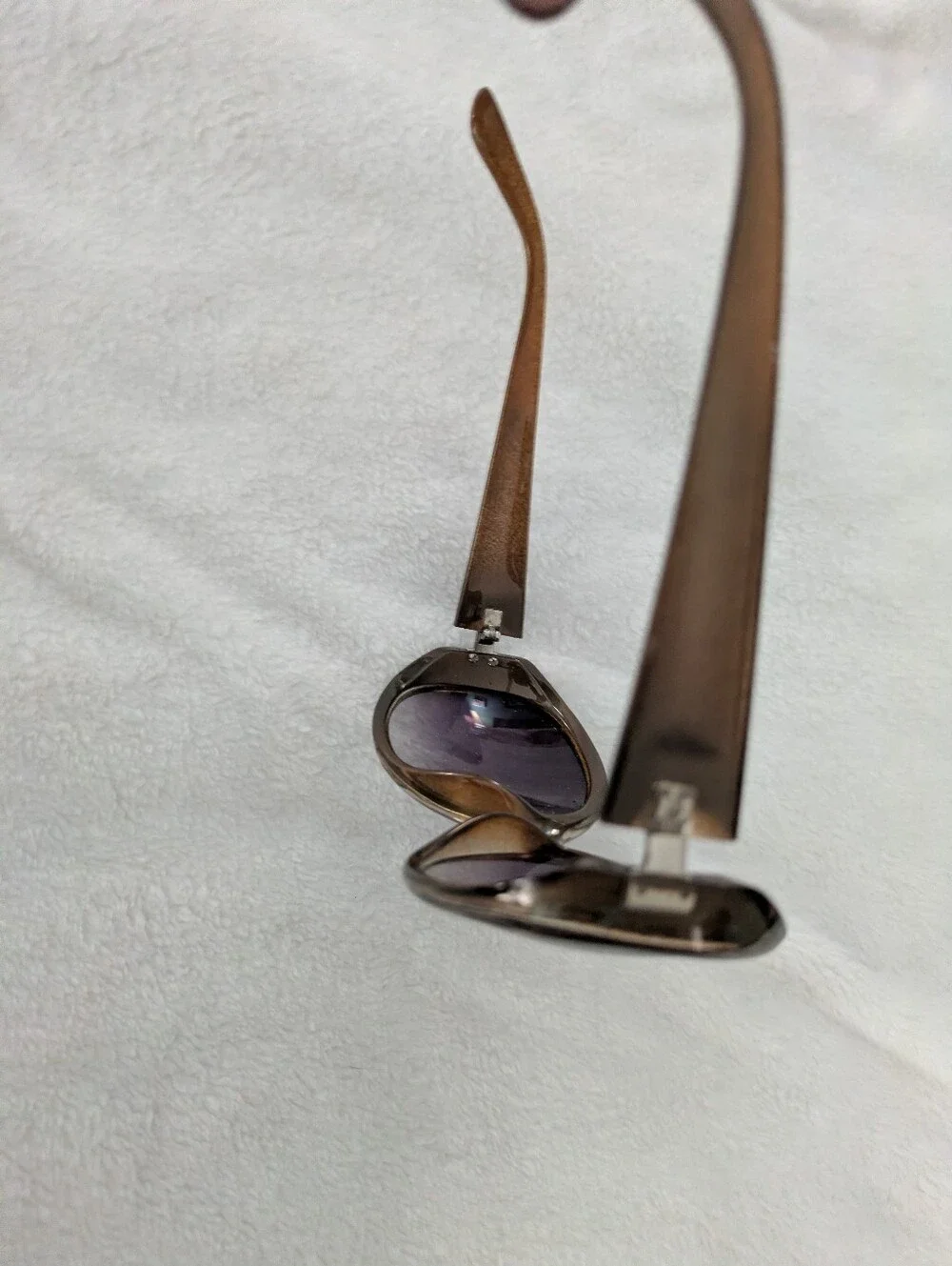 🛍️3/$15--GUC Loft oversize olive green-brown sunglasses w/purple-gray lenses
